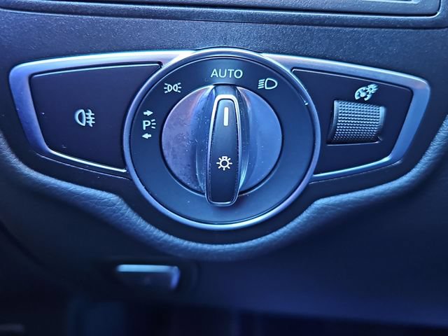Used 2022 Mercedes-Benz GLC 300 4MATIC image 19