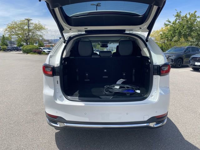 Certified 2024 MAZDA CX-90 Plug-In Hybrid w/ Premium Pkg AWD/4WD image 29