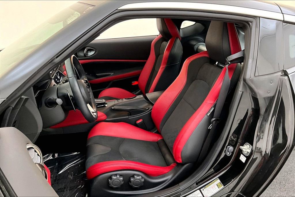 Used 2024 Nissan Z Performance w/ Floor Mat Package image 31