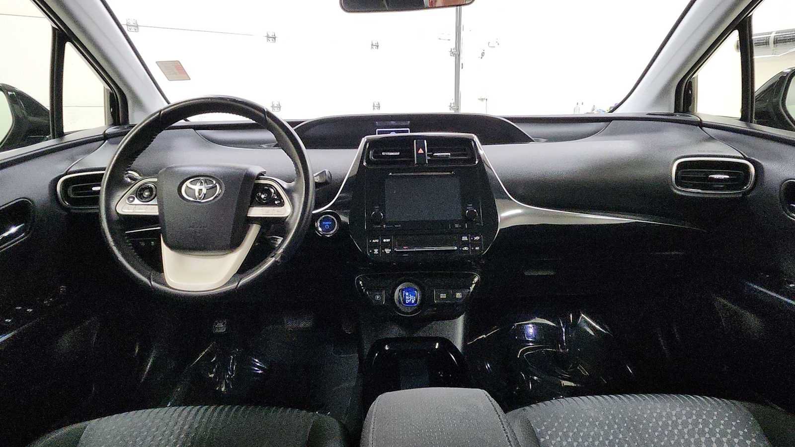 Certified 2018 Toyota Prius Three FWD image 26