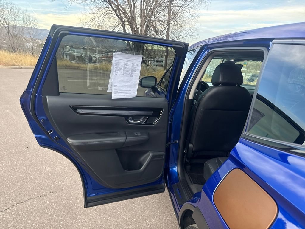 Used 2025 Honda CR-V EX-L image 17