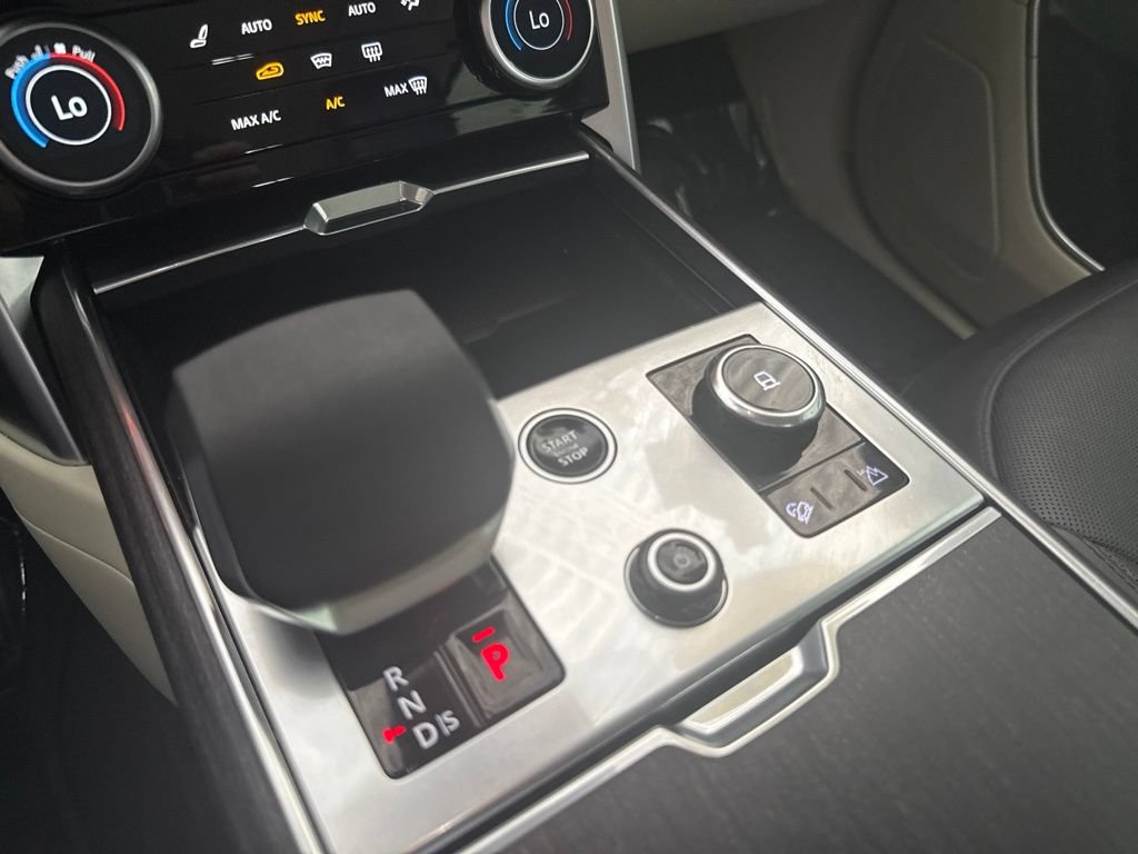 Used 2023 Land Rover Range Rover SE AWD/4WD image 17