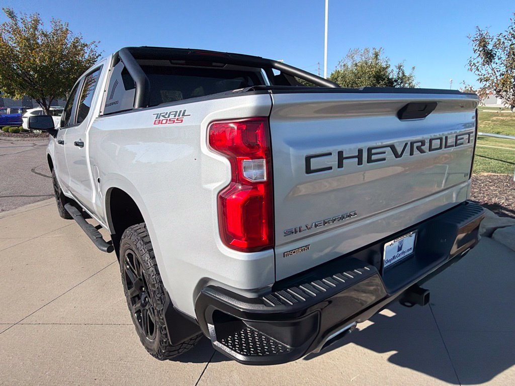 Used 2021 Chevrolet Silverado 1500 LT Trail Boss AWD/4WD image 12