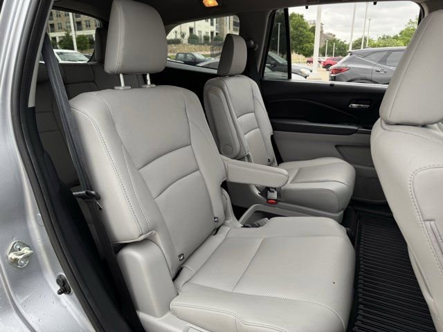 Used 2020 Honda Pilot Elite image 34