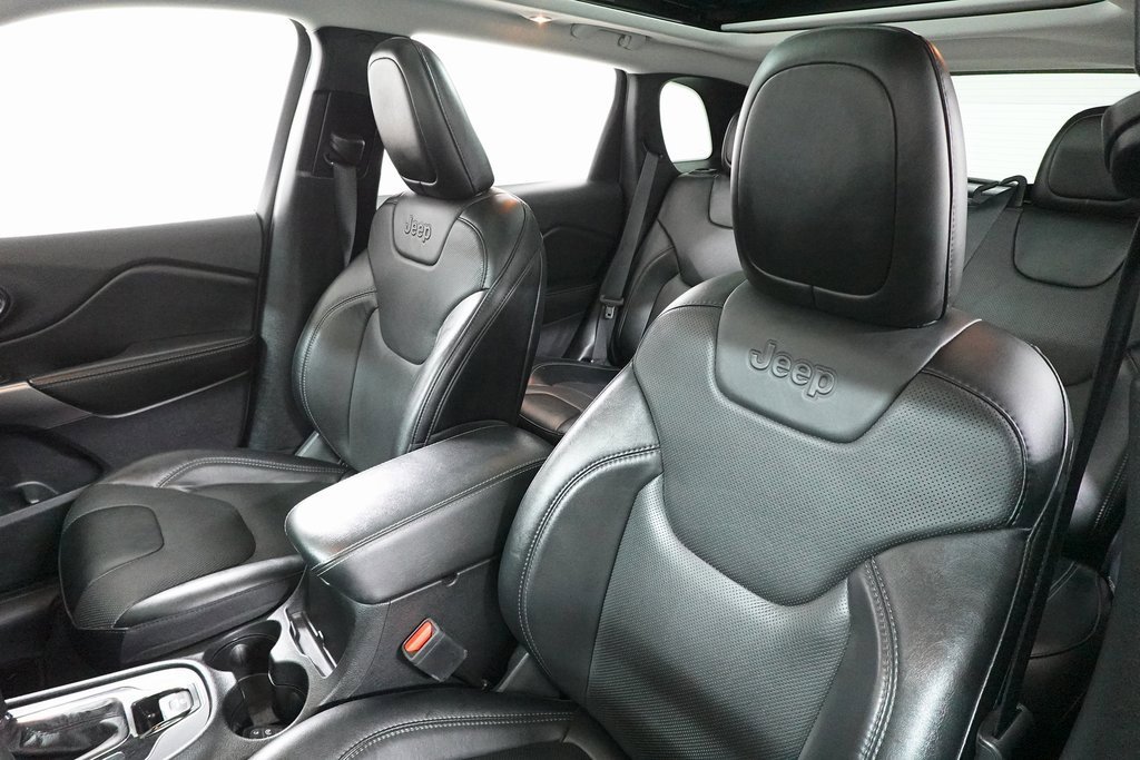 Used 2022 Jeep Cherokee Limited image 11