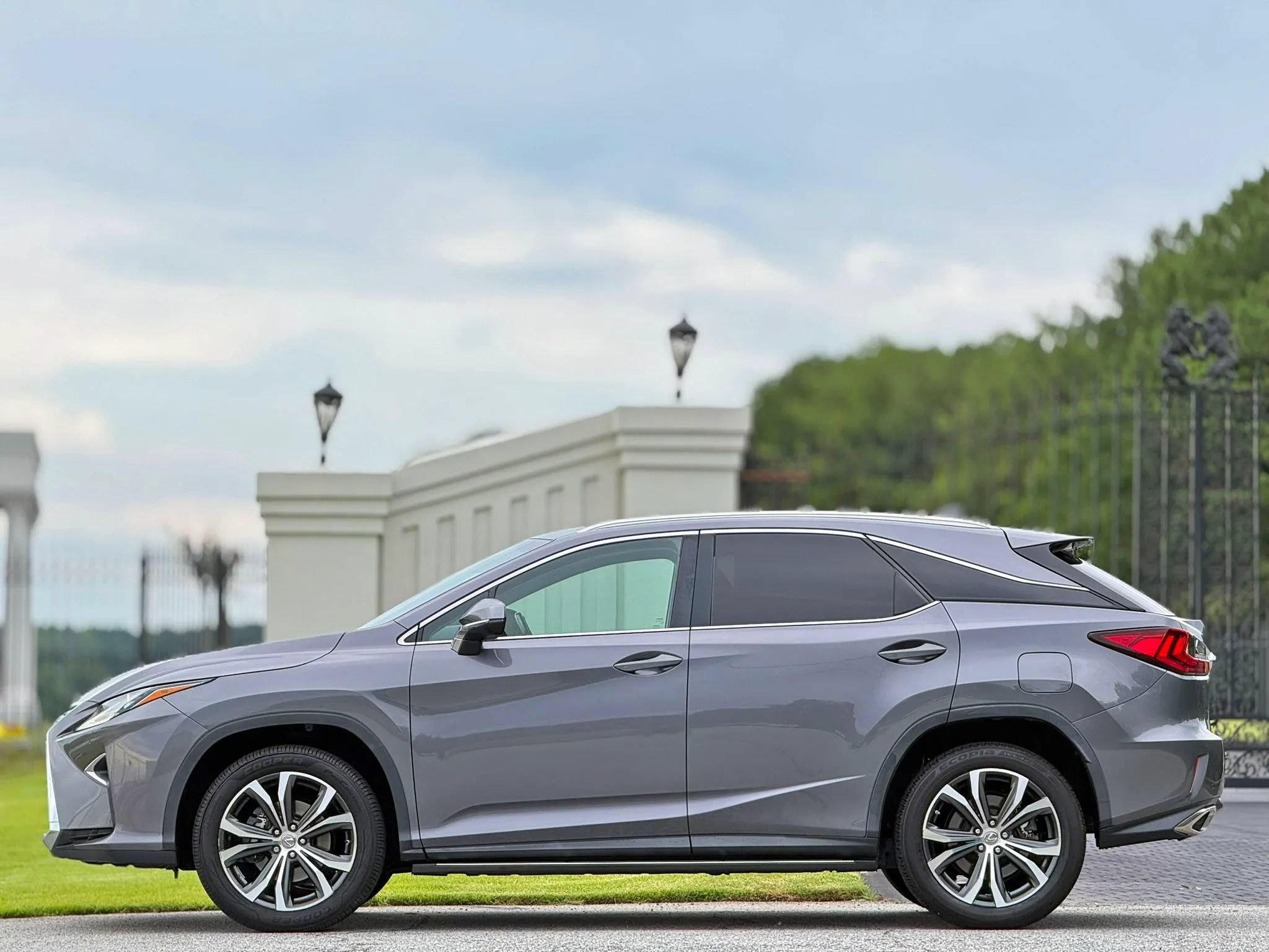 Used 2017 Lexus RX 350 FWD w/ Premium Package image 7