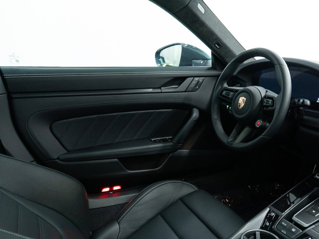 Used 2026 Porsche 911 GTS image 22