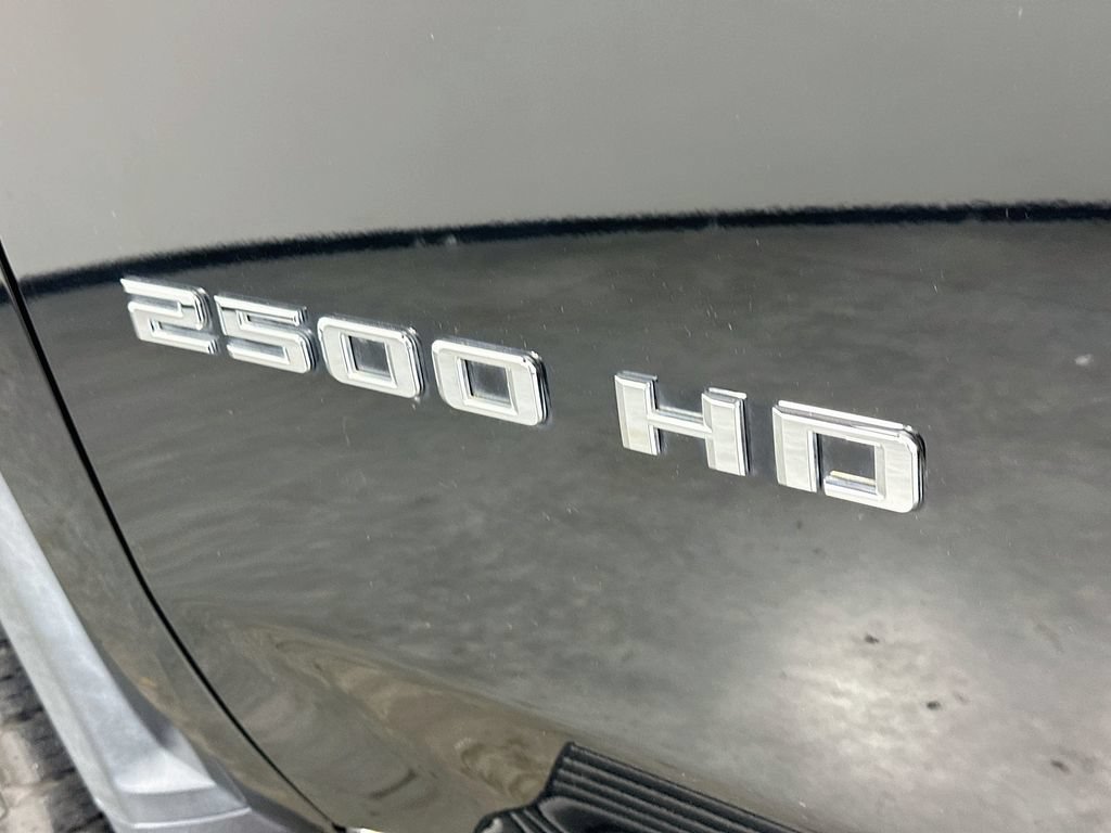 Used 2020 Chevrolet Silverado 2500 Custom w/ Custom Value Package AWD/4WD image 28