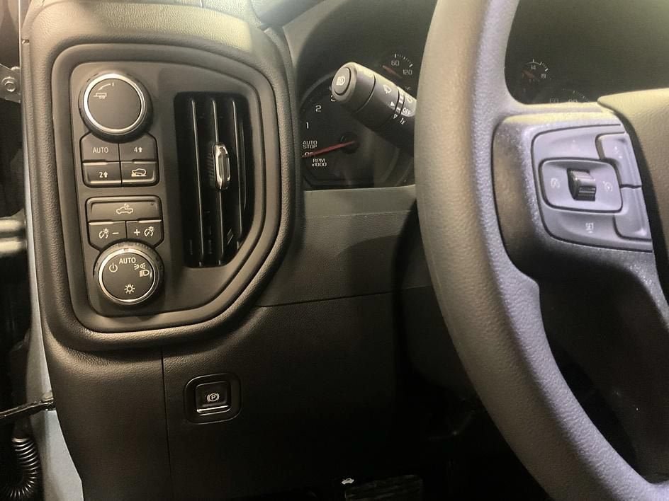 New 2026 Chevrolet Silverado 1500 Custom AWD/4WD image 16