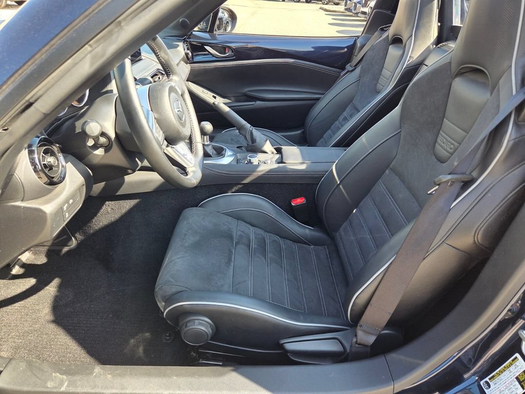 Certified 2024 MAZDA MX-5 Miata RF Club w/ Weather Package RWD image 4