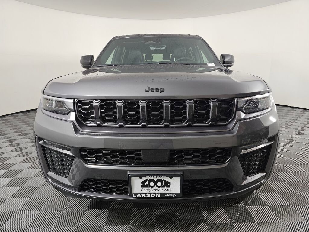 New 2026 Jeep Grand Cherokee L Limited w/ Limited Altitude Package AWD/4WD image 9