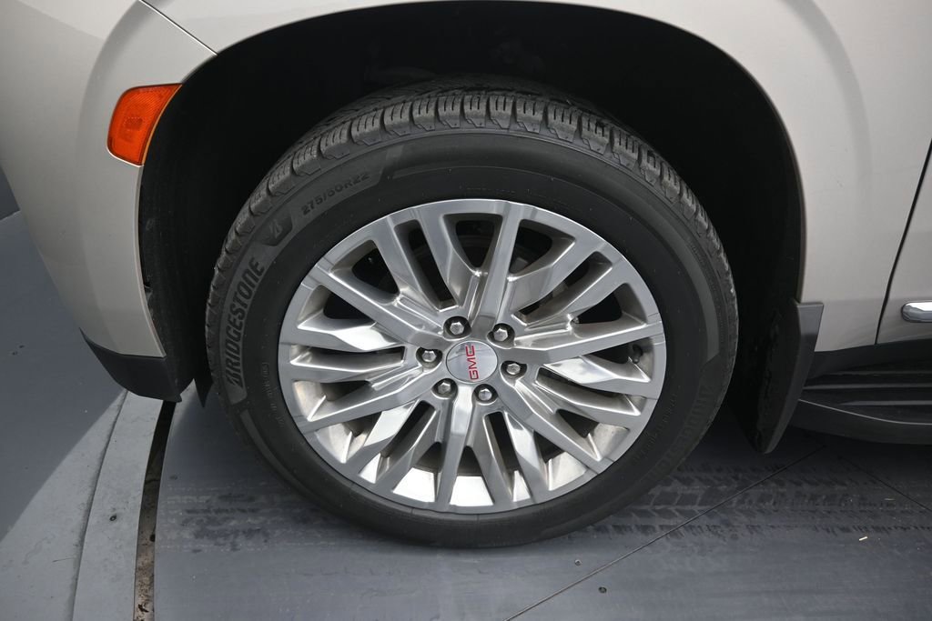 Used 2023 GMC Yukon XL SLT w/ SLT Luxury Package RWD image 9