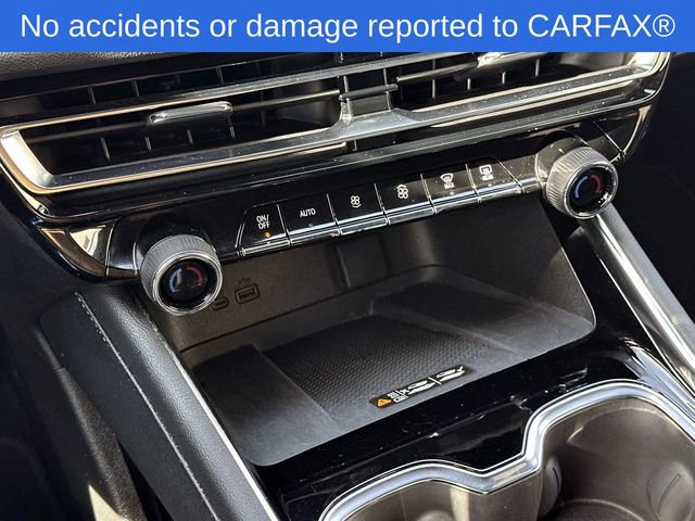 Used 2024 Chevrolet Traverse LT w/ Midnight/Sport Edition image 30