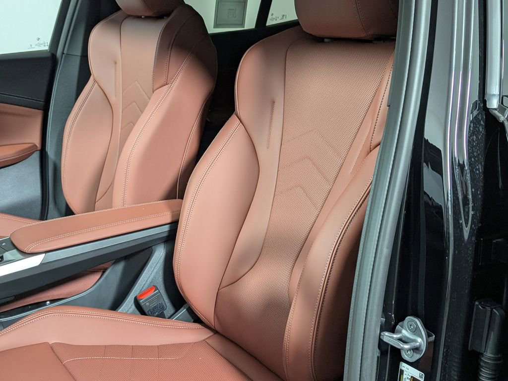 New 2026 BMW X2 xDrive28i w/ Convenience Package image 13