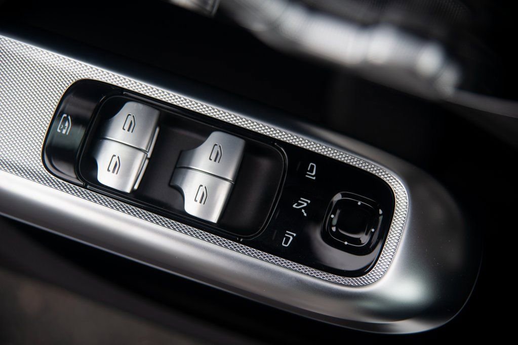 Certified 2025 Mercedes-Benz E 350 4MATIC Sedan image 23