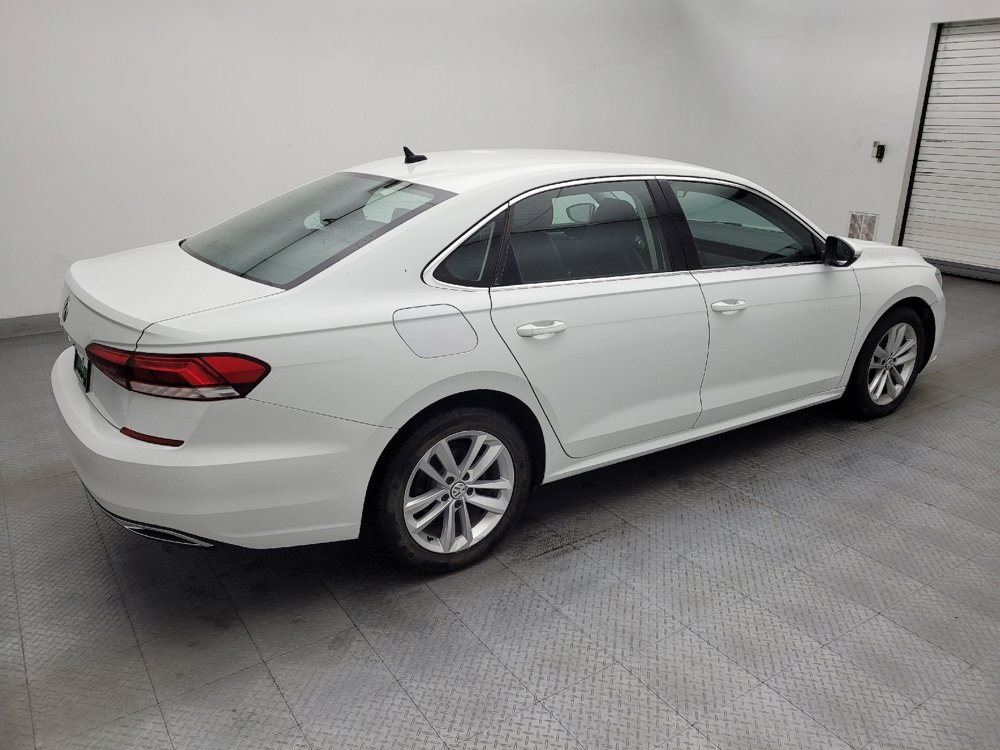 Used 2020 Volkswagen Passat 2.0T SE FWD image 10