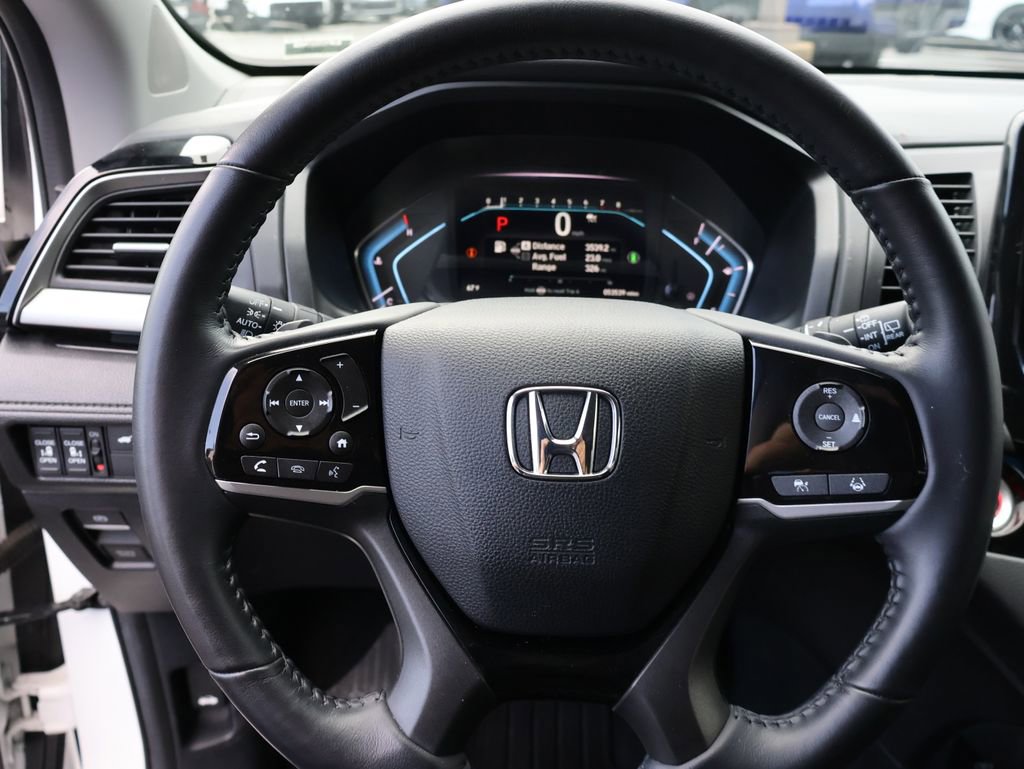 Certified 2024 Honda Odyssey Touring image 32