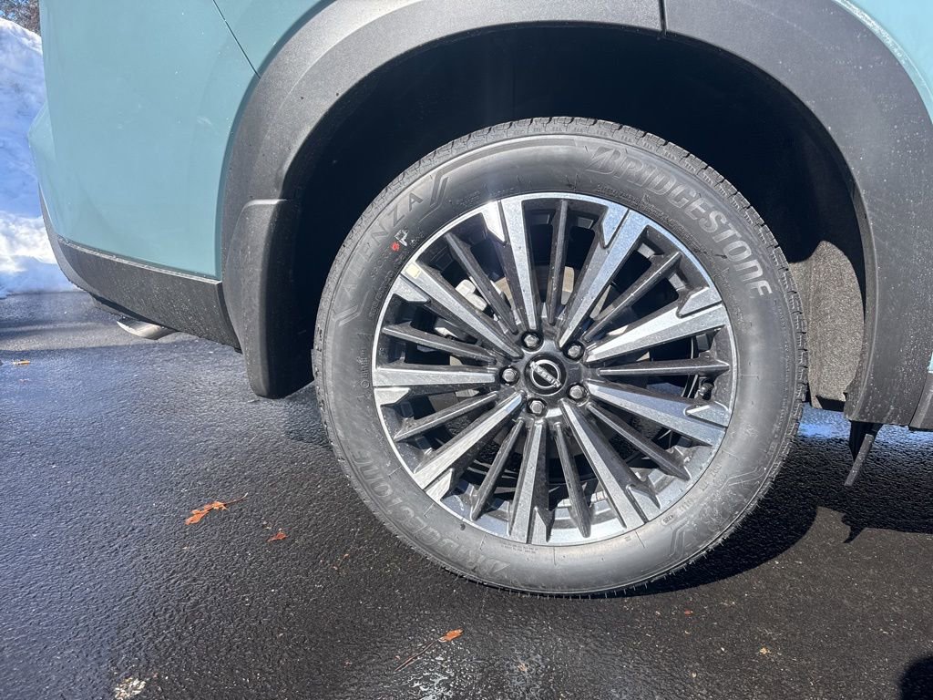 New 2026 Nissan Pathfinder Platinum w/ Cargo Package image 12