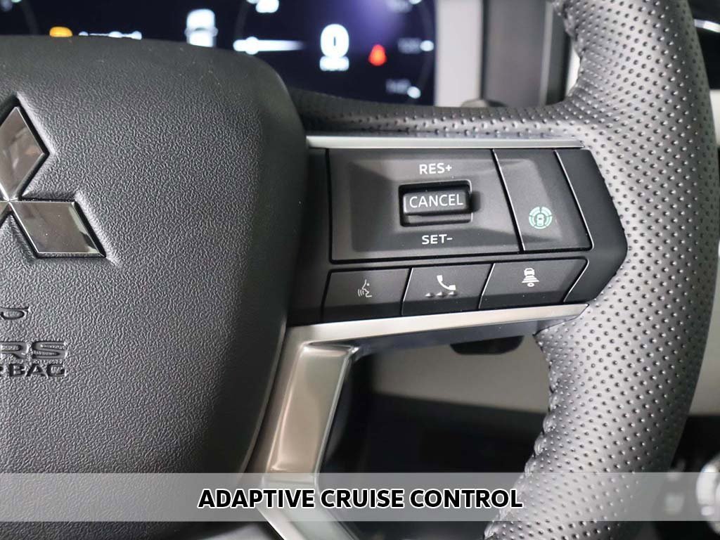 New 2025 Mitsubishi Outlander AWD image 6