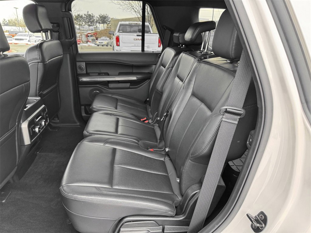 Used 2019 Ford Expedition XLT w/ Equipment Group 202A image 25