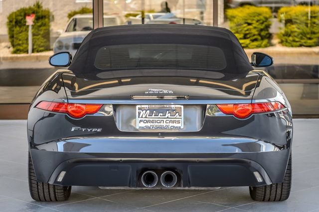 Used 2016 Jaguar F-TYPE Convertible RWD image 12