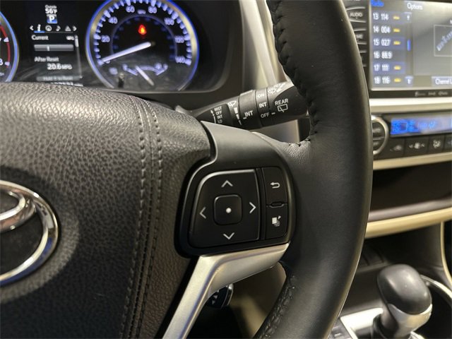 Used 2016 Toyota Highlander XLE image 44