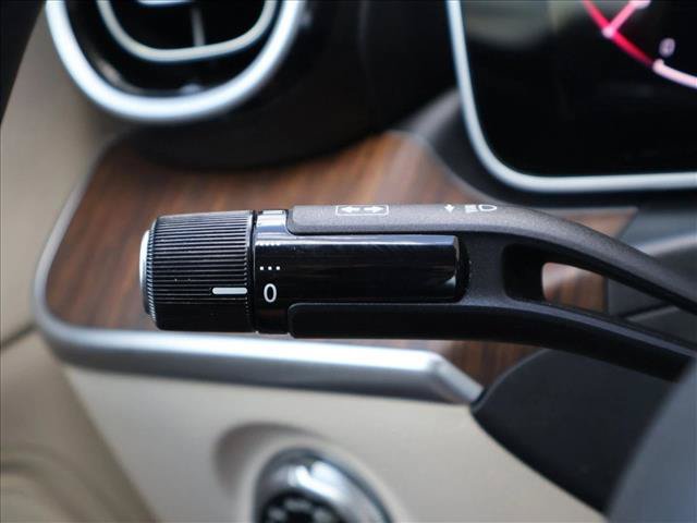 Used 2025 Mercedes-Benz C 300 4MATIC Sedan image 16
