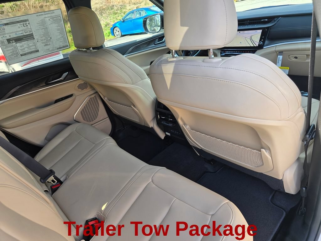 New 2026 Jeep Grand Cherokee Limited w/ Trailer Tow Package AWD/4WD image 23