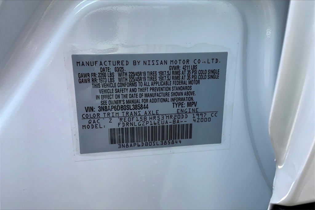 New 2025 Nissan Kicks SR image 16