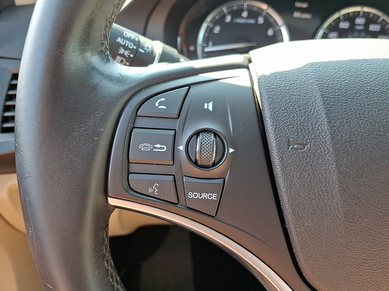 Used 2020 Acura MDX SH-AWD image 21