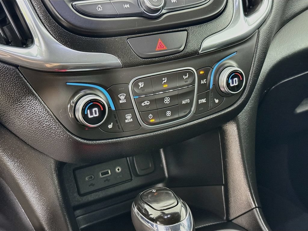 Used 2019 Chevrolet Equinox LT AWD/4WD image 18