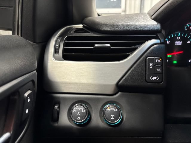 Used 2018 GMC Yukon SLT AWD/4WD image 5
