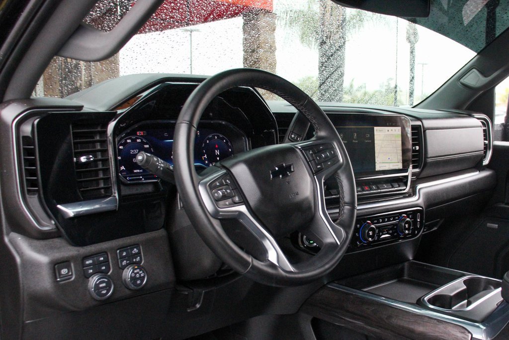 Used 2024 Chevrolet Silverado 2500 LTZ w/ LTZ Convenience Package image 19