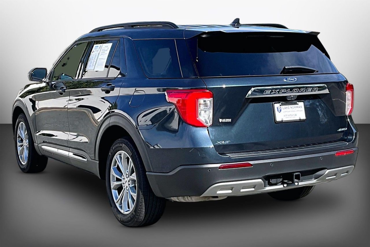 Used 2023 Ford Explorer XLT w/ Equipment Group 202A AWD/4WD image 6