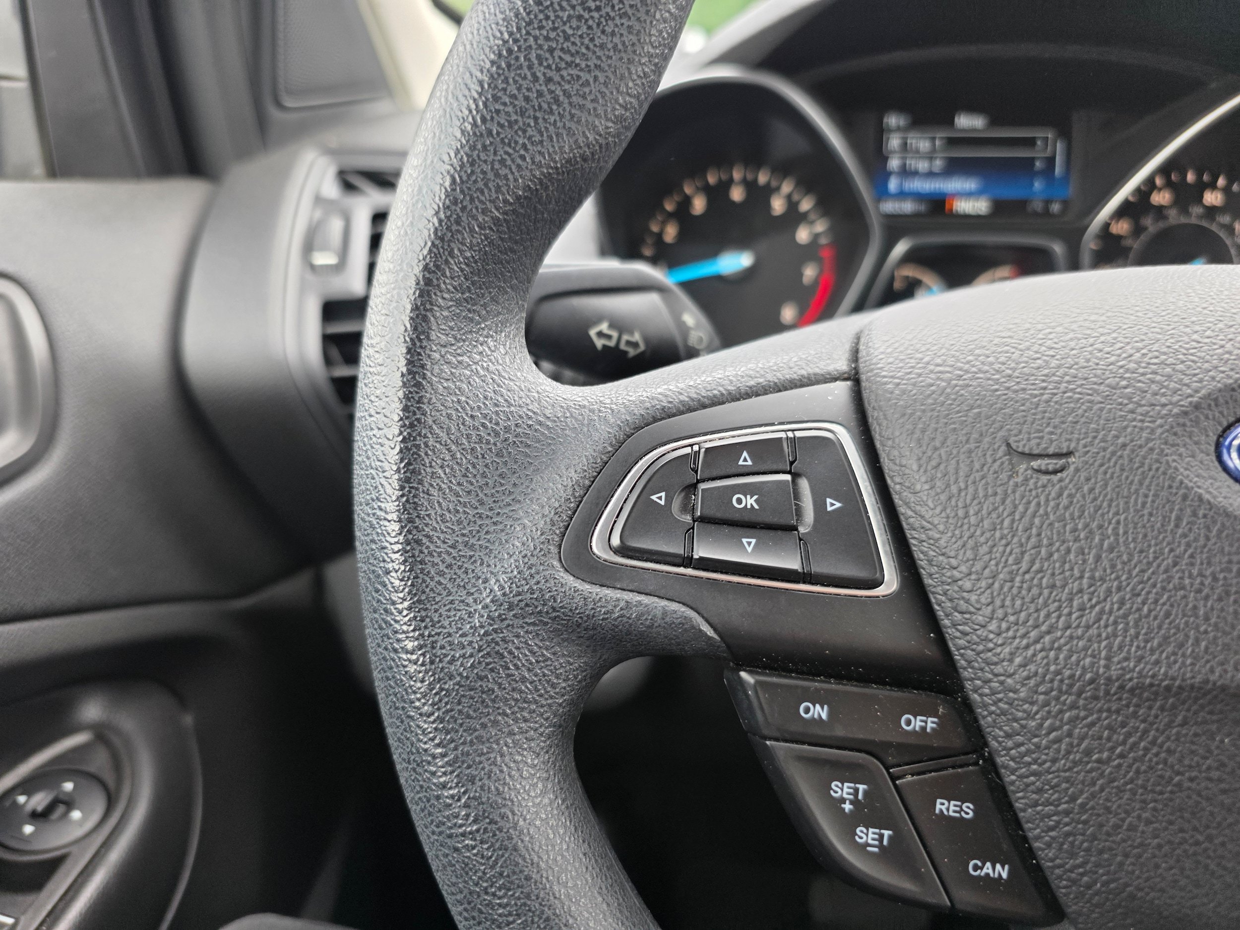 Used 2019 Ford Escape SE AWD/4WD image 12