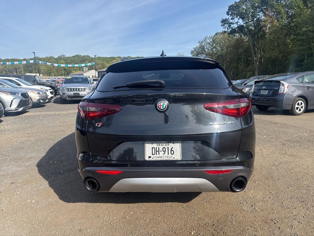 Used 2022 Alfa Romeo Stelvio Ti image 15
