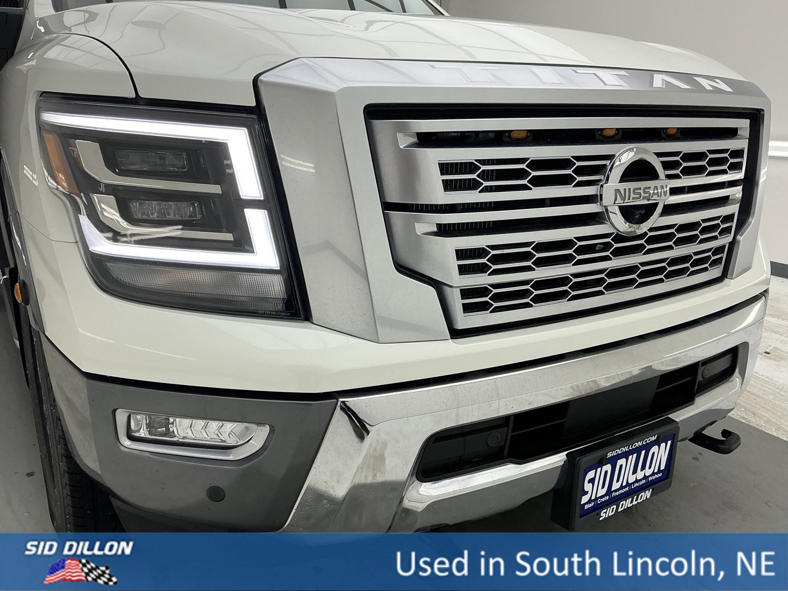 Used 2022 Nissan Titan Platinum Reserve w/ Moonroof Package image 27