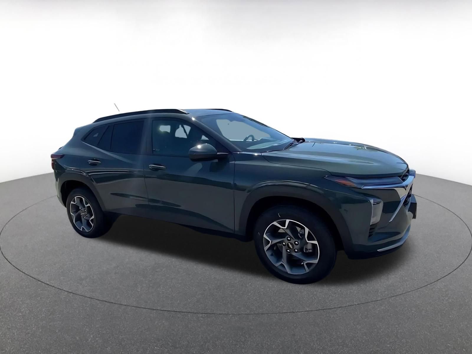 Used 2025 Chevrolet Trax LT FWD video 2