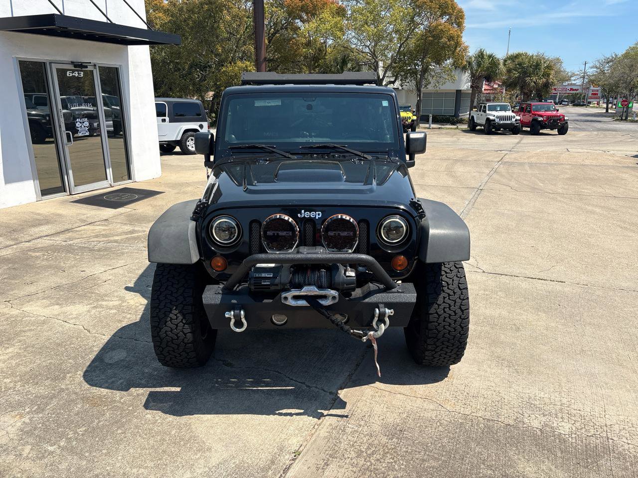 Used 2012 Jeep Wrangler Unlimited Rubicon image 3