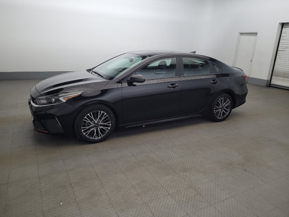 Used 2023 Kia Forte GT-Line w/ GT-Line Premium Package FWD image 2