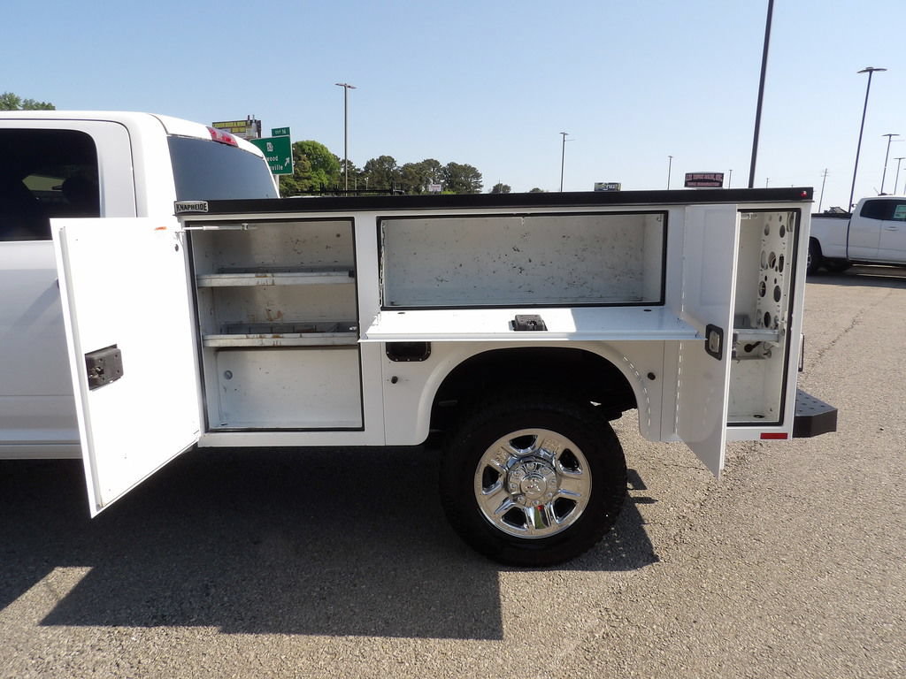 Used 2022 RAM 3500 Tradesman w/ Chrome Appearance Group AWD/4WD image 48