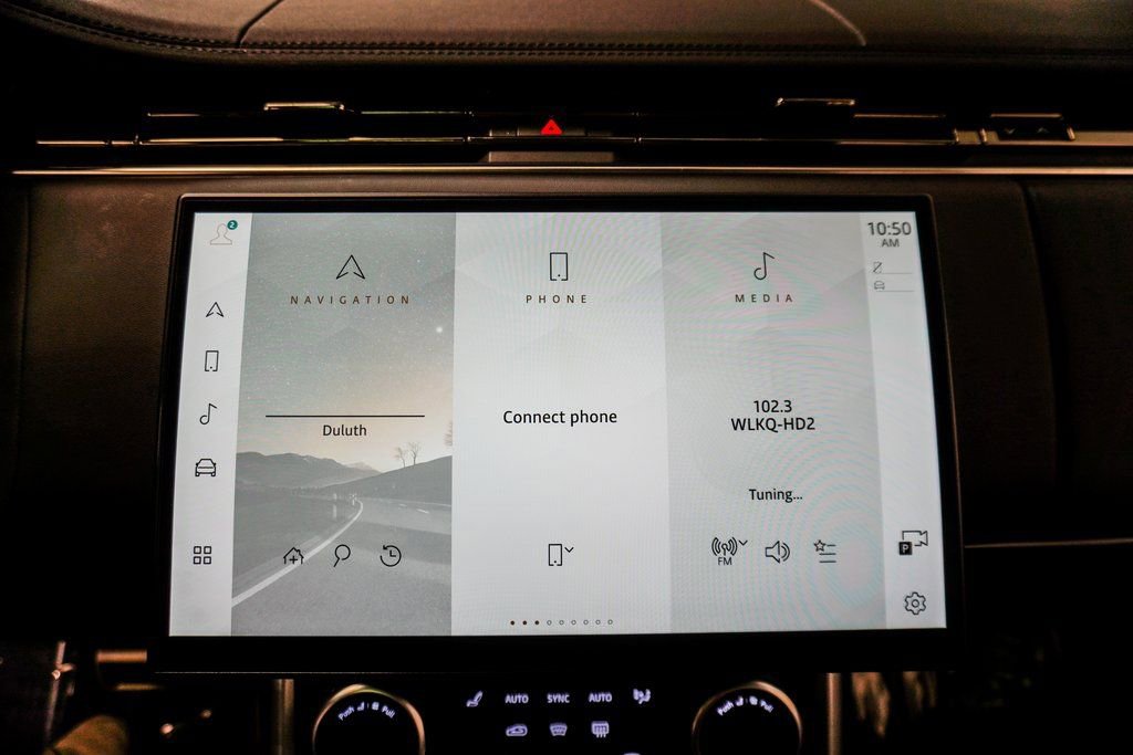 Used 2023 Land Rover Range Rover SE image 44