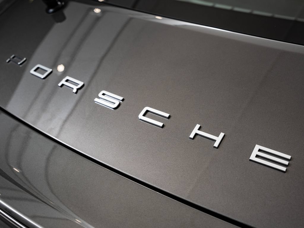 Used 2015 Porsche Cayman S RWD image 18