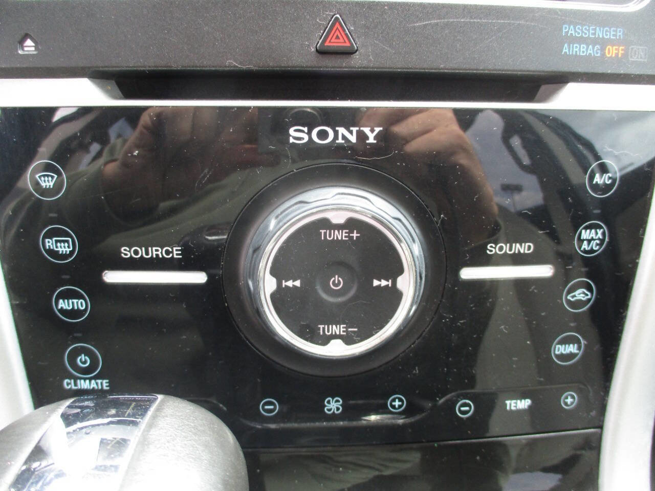 Used 2013 Ford Edge Limited AWD/4WD image 19