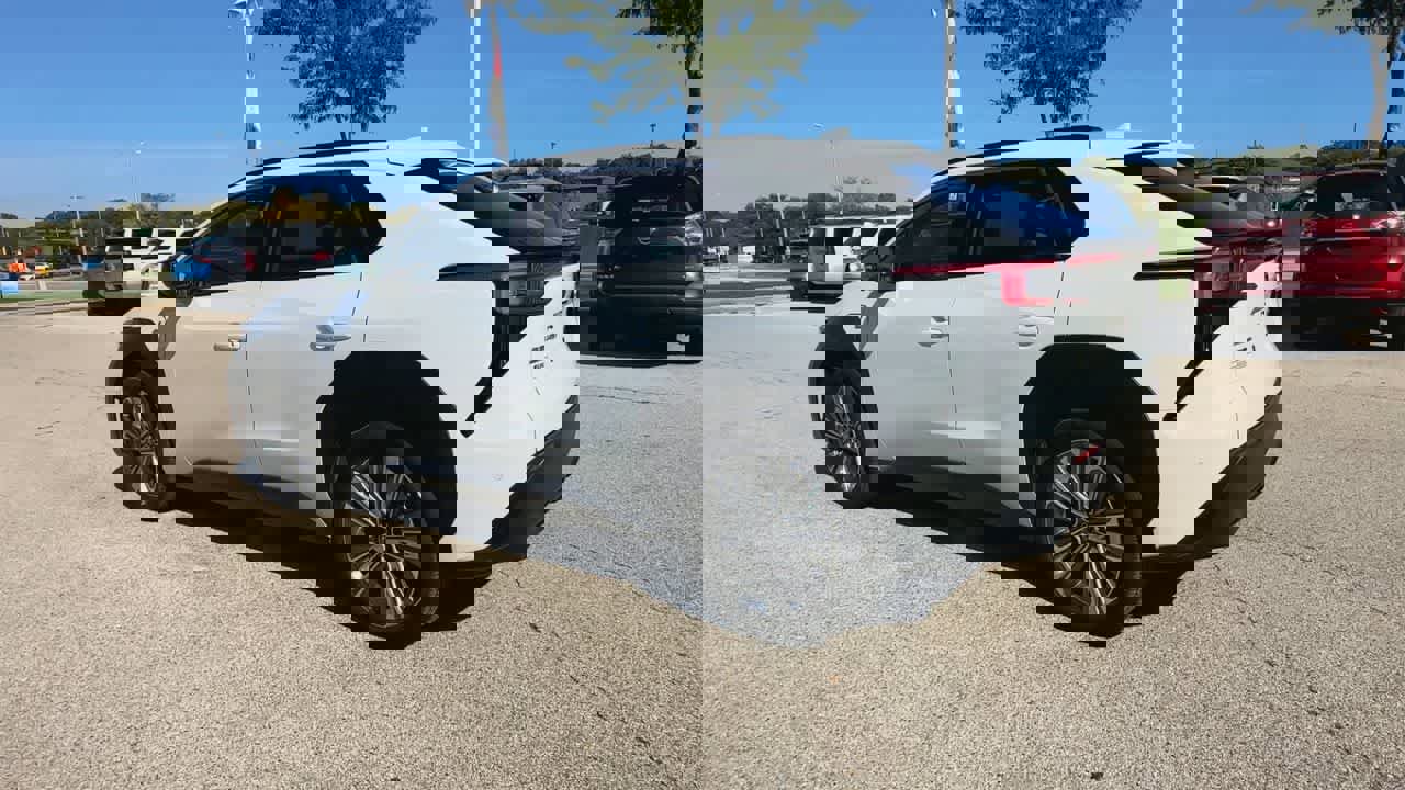 Used 2024 Subaru Solterra Touring w/ Touring Package image 6