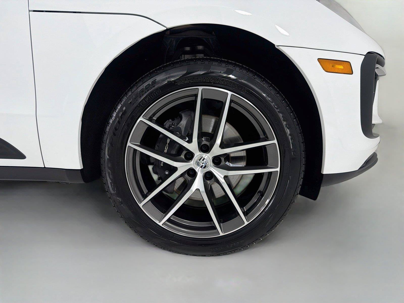 Certified 2026 Porsche Macan Turbo AWD/4WD image 31