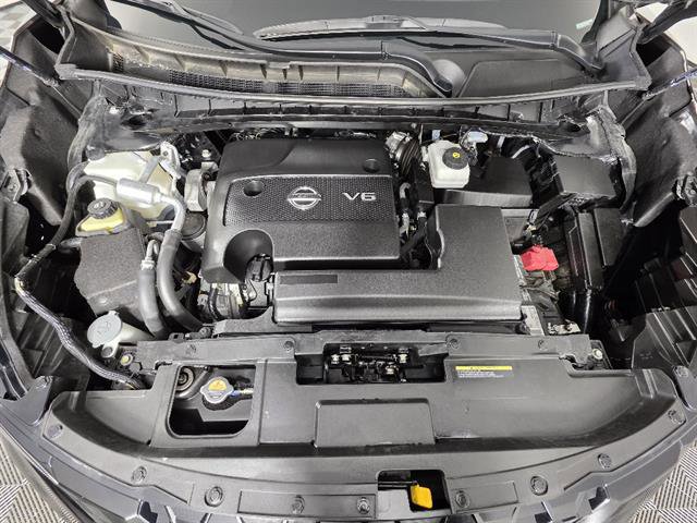 Used 2024 Nissan Murano SV w/ SV Midnight Edition Package image 11