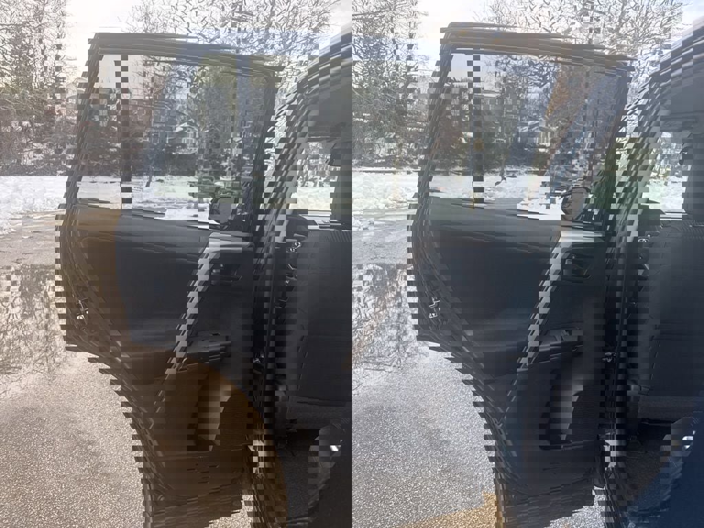 Used 2018 Toyota RAV4 LE w/ All Weather Liner Package image 22