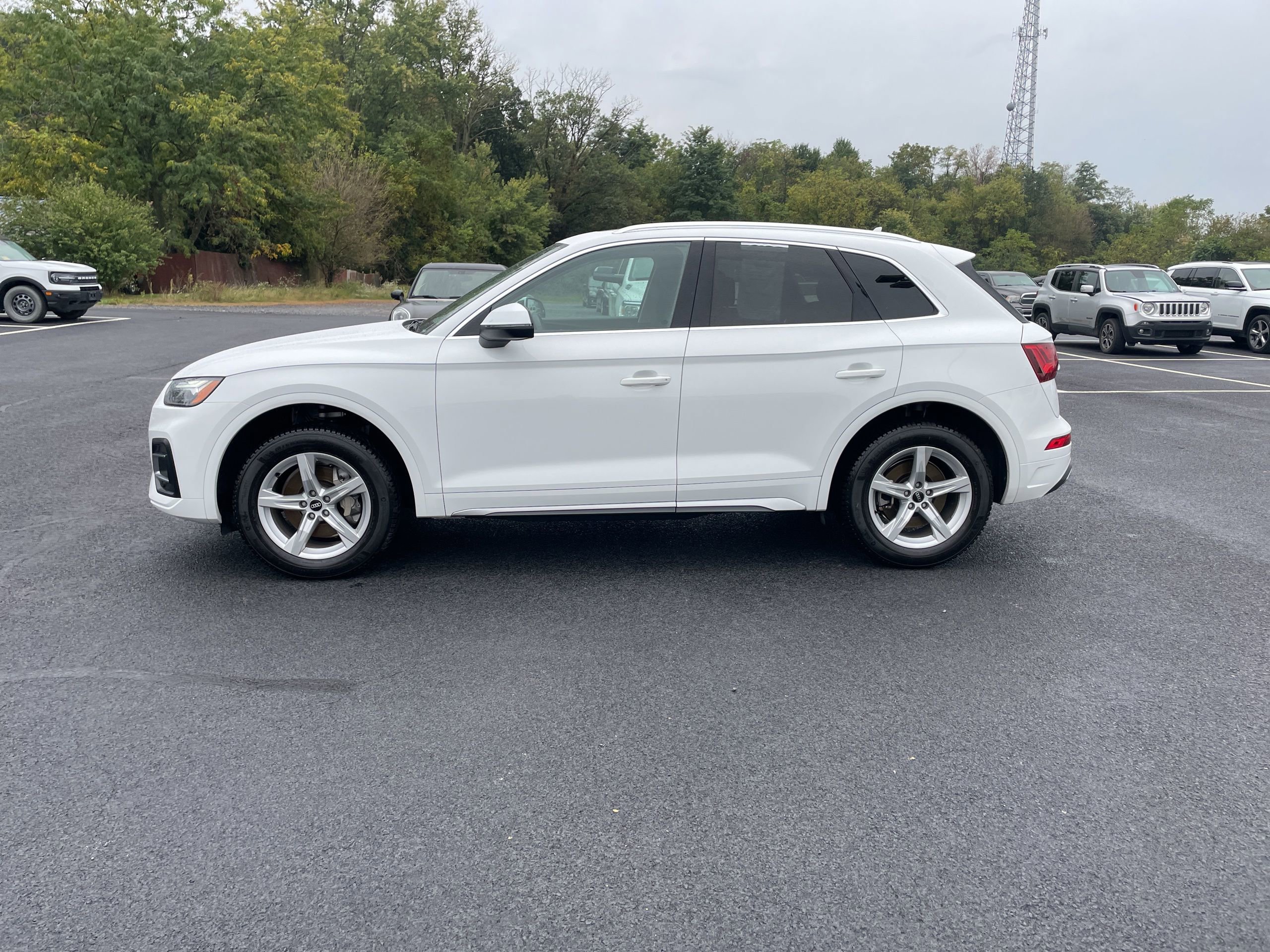 Used 2021 Audi Q5 2.0T Premium AWD/4WD image 4