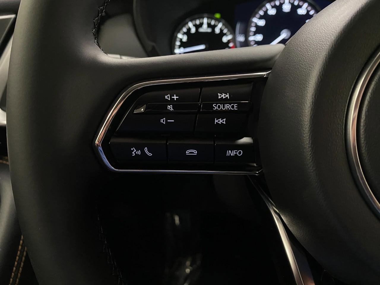 New 2025 MAZDA CX-90 3.3 Turbo w/ Preferred Package image 16
